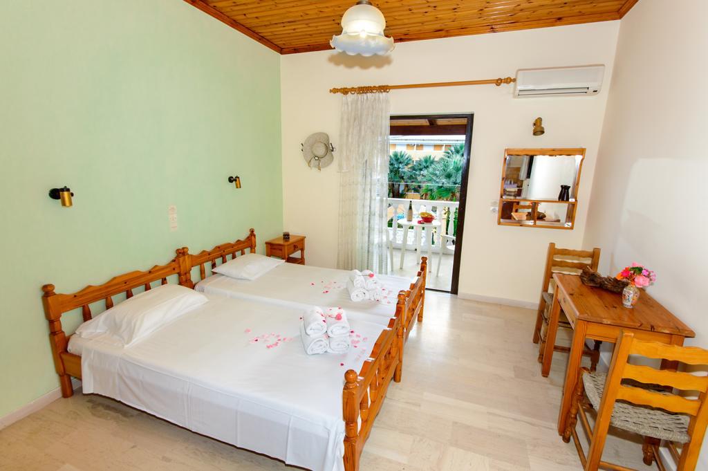 Romantic * Lithakia (Zakynthos)